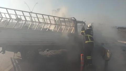 Hatay'da Pikap Yangını