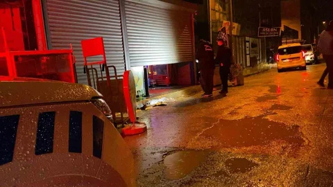 Bursa'da Tekel Bayisine Saldırı