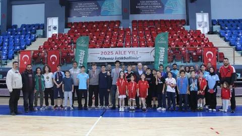 Düzce'de Masa Tenisi Şampiyonları Belli Oldu