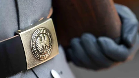 Almanya Savunma Bakanlığı Geri Alıyor