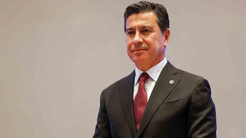 Cumhuriyet Bayramı'nda Başkan Aras'ın Mesajı