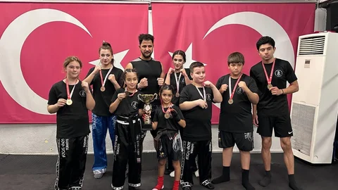 Marmaris'in Şampiyon Çocukları Madalyaları Topladı