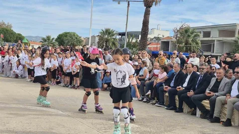 Burhaniye'de Gençlik ve Spor Festivali Coşkusu