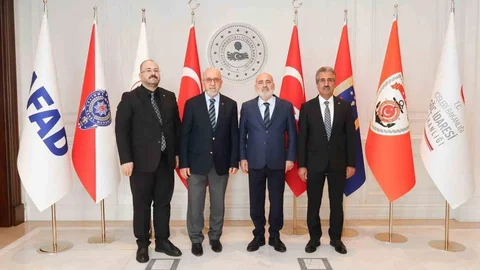 Başkan Dumandağ, Bakan Yardımcıları ile Buluştu