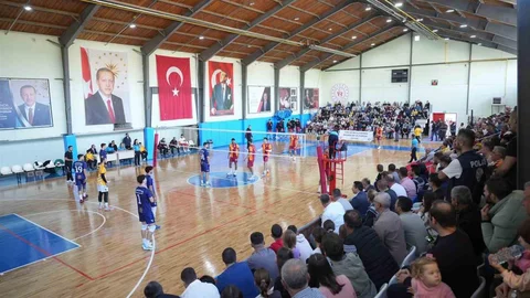 Yenişehir Belediyespor İlerliyor