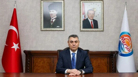 Vali Toros, 29 Ekim Cumhuriyet Bayramı Mesajı Yayınladı