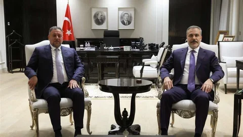 Hakan Fidan Irak Lideri Hançer'i Ağırladı