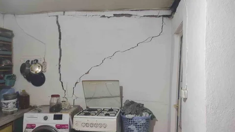 Manisa'da 83 Yapı Etkilendi