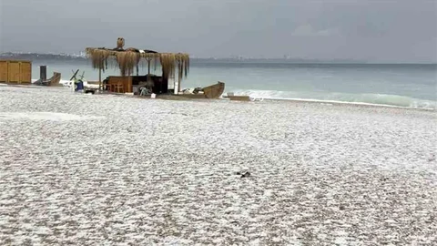 Antalya'da 15 Dakikada Kış Geldi