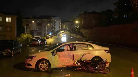 Karabük'te Otomobil ve Motosiklet Çarpıştı