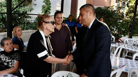 Vali Toros, Vefat Eden Emekli Emniyet Müdürü Ertuğrul Verdi’nin Ailesine Taziye Ziyaretinde Bulundu