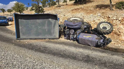 Adıyaman'da Traktör Devrildi