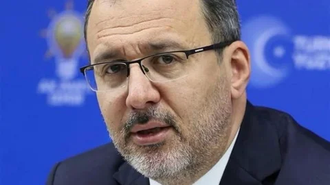 Cumhuriyet Bir Takvim Yaprağına Sığmaz