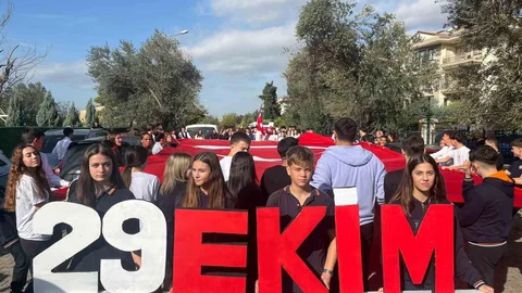 Cumhuriyet Bayramı Coşkusu İzmir'de Yaşandı