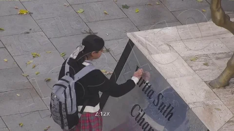 Minik Asmin'den Duygusal Hareket