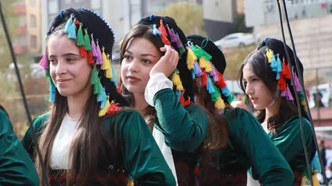 Hakkari'de Cumhuriyet Bayramı Coşkusu