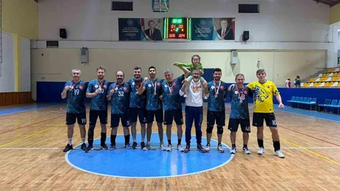 Aydın'da Voleybol Takımı Şampiyon Oldu