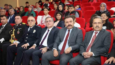 Başkan Özdoğan Cumhuriyet'i Kutladı