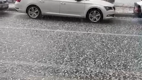 Kovancılar'da Dolu Yağışı Etkili Oldu