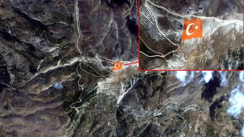 Kahramanmaraş'ta Türk Bayrağı Uzaydan Görüntülendi