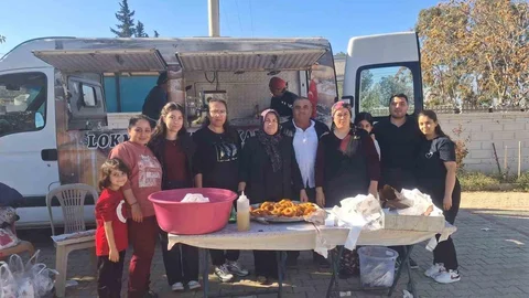 Cumhuriyet Bayramı'nda Lokma İkramı