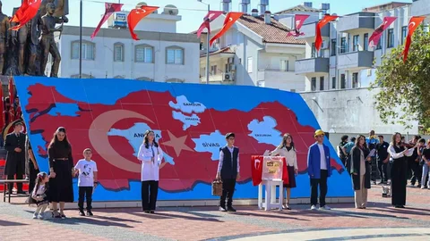 Cumhuriyet'in 102. Yılı Manavgat'ta Kutlandı