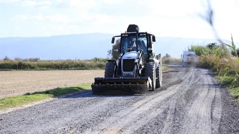 İncirliova Sınırteke'de Yol Genişletme Çalışması