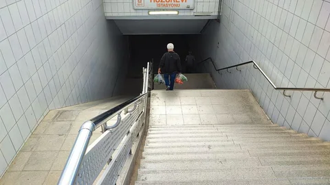 Adana'da Yürüyen Merdiven Sorunu