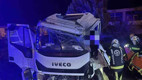 Denizli'de Kamyonet Kazası