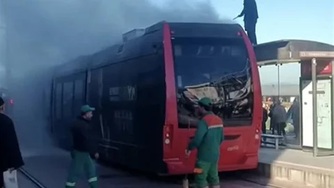 Bursa'da Tramvay Yangını Panik Yarattı