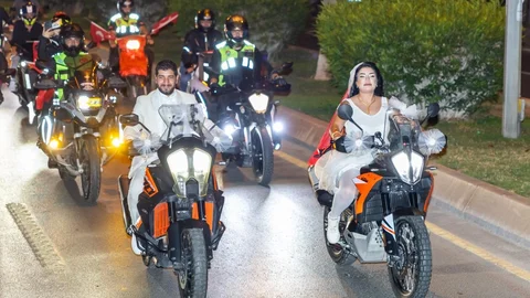 Nikah Masasından "Cumhuriyet Korteji"Ne