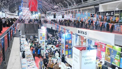 İnegöl’de Yazarlar Buluşuyor