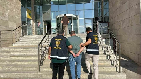 Mersin'de 50 Yıl Hapis Cezası Olan Firari Yakalandı