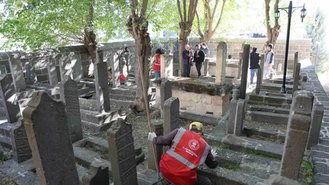 Diyarbakır'da Tarihi Mezarlık Projesi