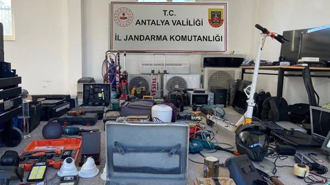 Antalya'da Hırsızlık Operasyonu