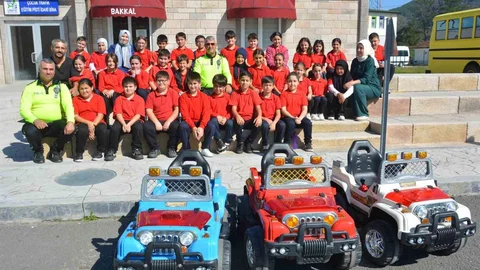 Ordu'da Öğrenciler Trafik Kurallarını Öğreniyor