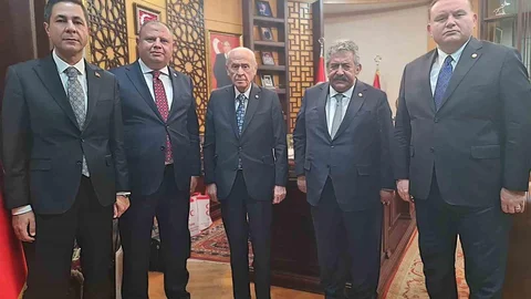 MHP Lideri Bahçeli, Komisyon Üyelerini Kabul Etti