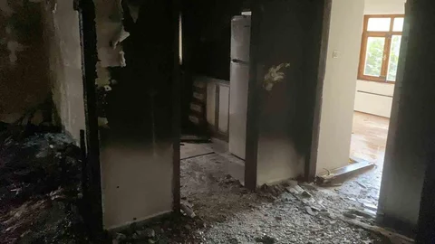 Ankara'da 4 Katlı Bina Yangını