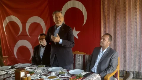 Milletvekili Uysal, Tarsus'ta Zirai Dondan Zarar Gören Çiftçiler İle Biraraya Geldi