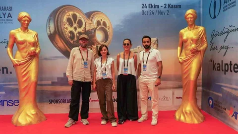 Depremde Yaralarını Oyunla Saran Çocuklar