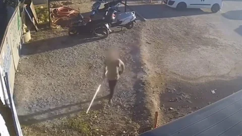 Didim'de Güvenlik Kamerasına Zarar Verildi