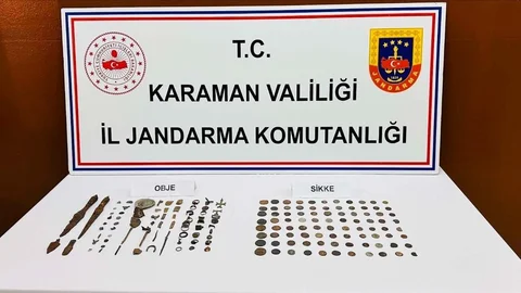 Karaman'da Tarihi Eser ve Esrar Ele Geçirildi
