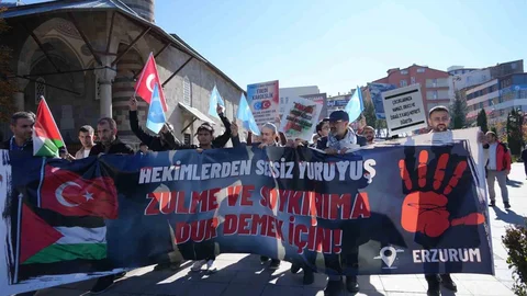 Erzurum'da Sağlıkçıların Yürüyüşü Devam Ediyor