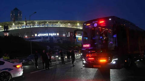 Galatasaray Stadyuma Gitti