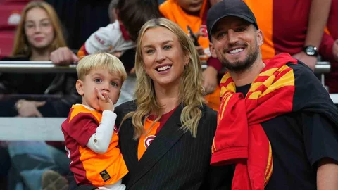 Dries Mertens İstanbul'da Ailesiyle Beraber