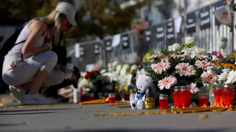 Novi Sad'da Büyük Protesto Gösterisi