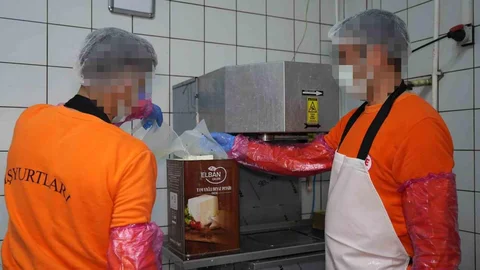 Hükümlüler Üretim Yapıyor