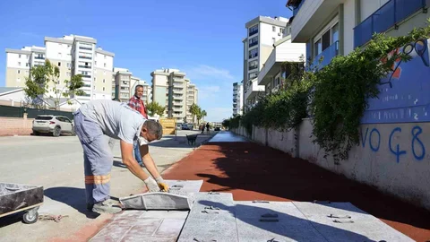 Güzeloba'da Kaldırım Çalışması Tamamlandı