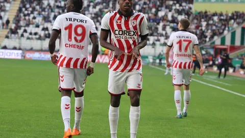 Konyaspor'a Samsunspor Farkıyla İlk Yarı Sonlandı