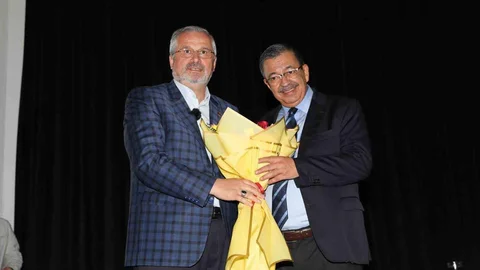 Hayati İnanç Bafra'da Konferans Verdi